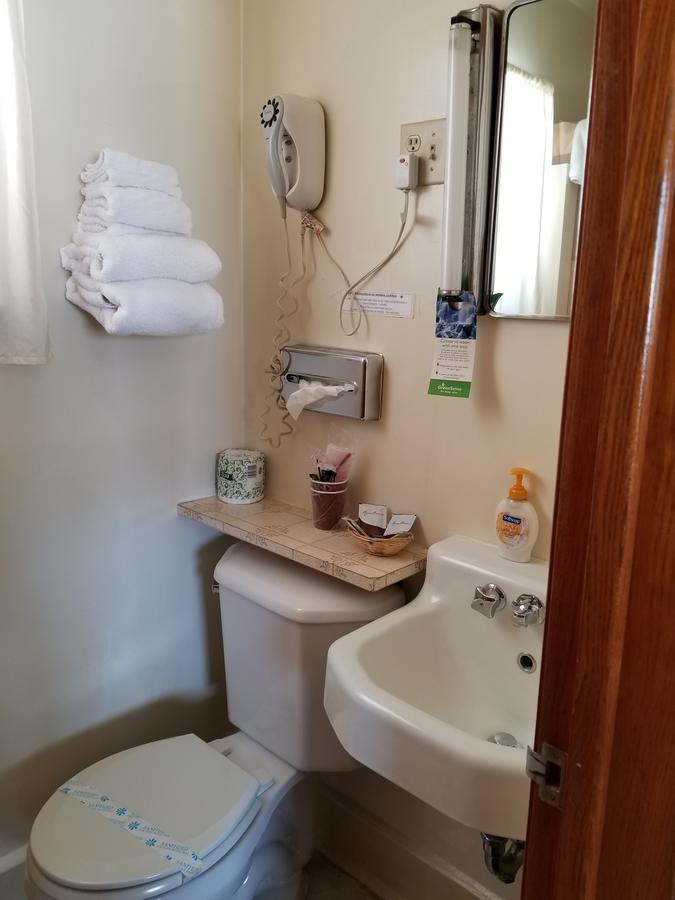 Home Motel Abbotsford Ngoại thất bức ảnh
